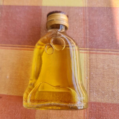 Bell's Finest collectible miniature 5cl like new