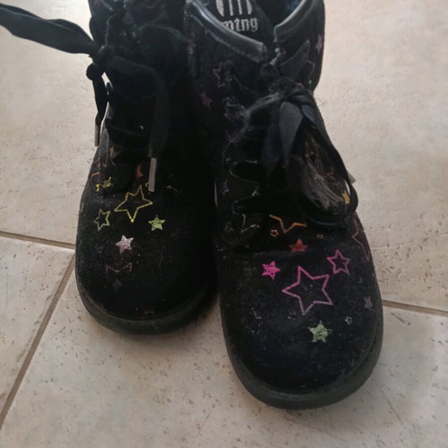 MTNG kids boots size 28 used, black