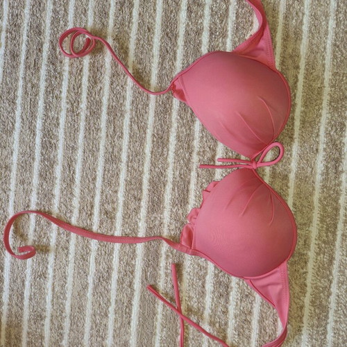 Women's bikini top with padding like new, size L