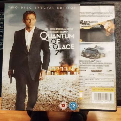 Quantum of Solace 2-Disc Special Edition DVD like new
