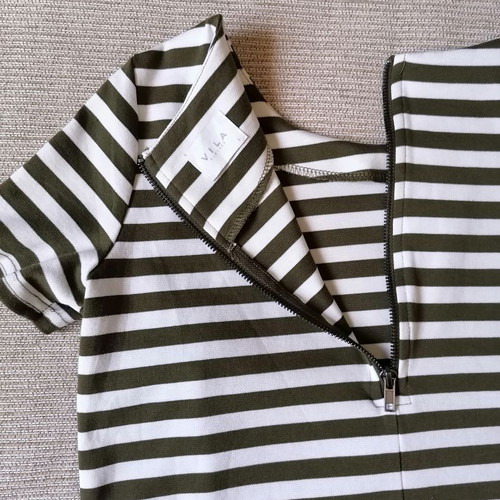 Vila dress size S with back zipper