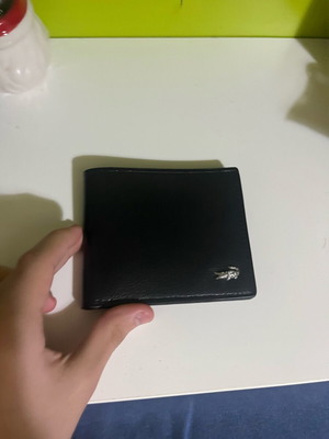 Lacoste wallet like new, black