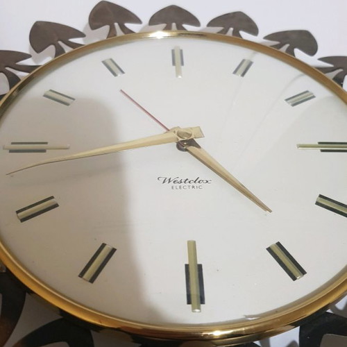 Westclox electric wall clock used, 1950s, bronze frame
