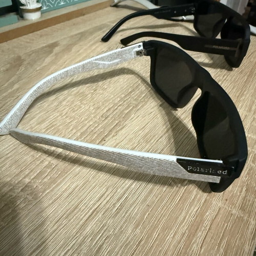 Polarized sunglasses new, black and white