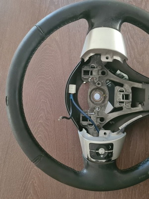 Βολάν τιμόνι Toyota Yaris II μεταχειρισμένο