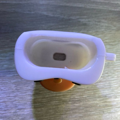 AirPods case like new