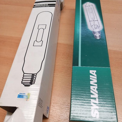 HQ 1000 watt bulbs new, set of 2