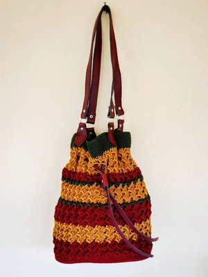 Handmade knitted shoulder bag new, multicolored