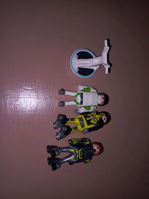 Playmobil figures used with space vehicle, set of 3
