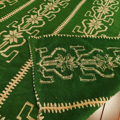 Traditional wool knitted blanket used 180x210 cm handmade