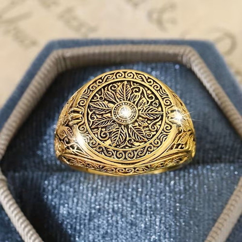 Retro fashion men's ring new, bronze color with leaf design