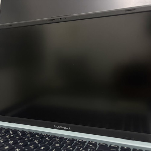 Asus Vivobook Go 15 E1504F laptop used, Ryzen 5 7520U, 16GB RAM, 512GB SSD