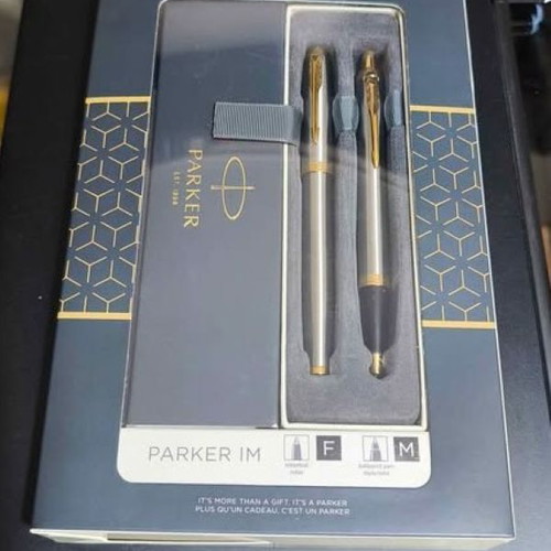 Parker gift set new with pen and pencil