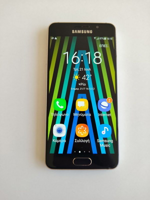 Samsung Galaxy A3 (2016) 16GB Gold like new with charger, case, headphones, box