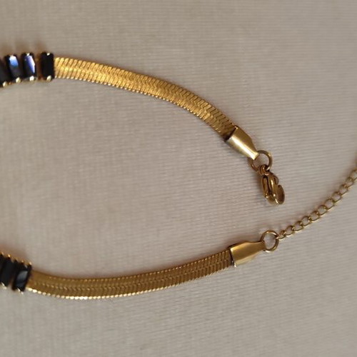 Gold Bracelet with Black Zircons like new