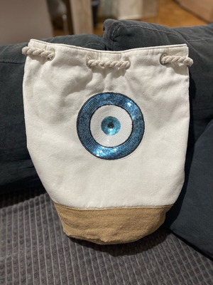 Sea bag like new with small inner pocket, large size