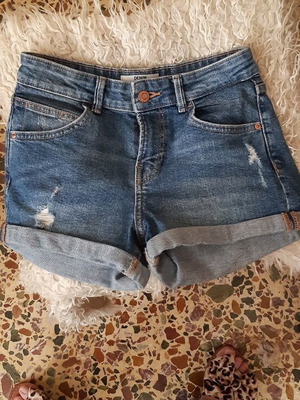Bershka denim shorts like new, size 34