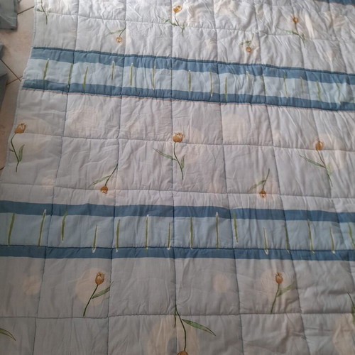 Double quilt like new, reversible floral and blue design 2.0x2.10m