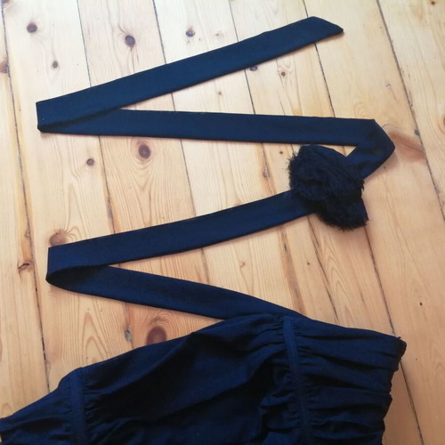 Zara corset bustier with rose choker scarf, black, size M