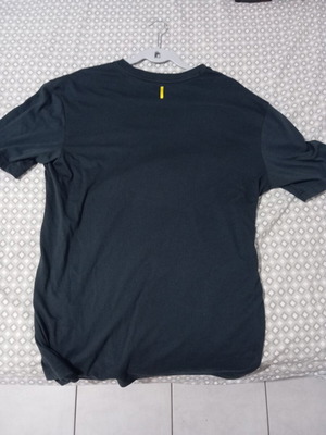 Steph Curry Under Armour basketball t shirt medium, like new, blue