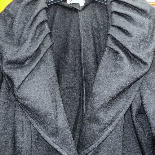 Wool blazer like new, black, size L