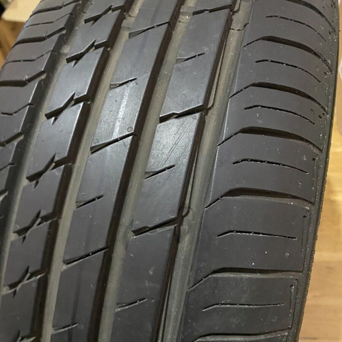 Sailun Atrezzo tire 205/55/16 like new
