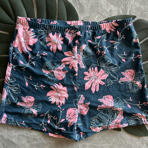 Short swim shorts, size XXL, multicolor