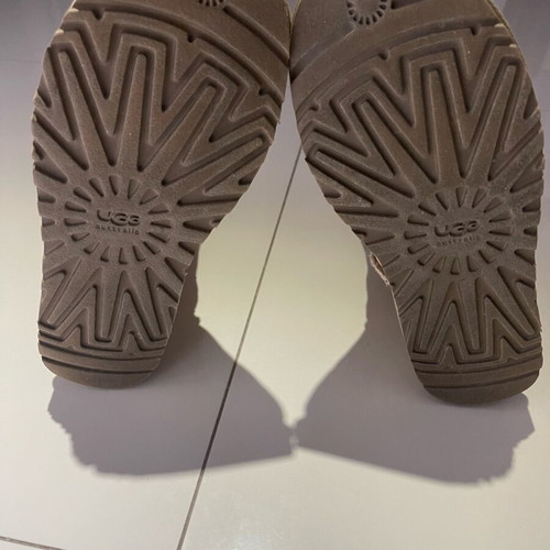 Ugg Australia μπότες μπεζ, καινούργιες, μέγεθος 37