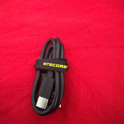 Nitecore EDC 27 flashlight like new