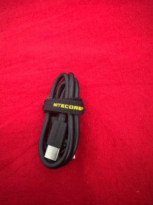 Nitecore EDC 27 flashlight like new