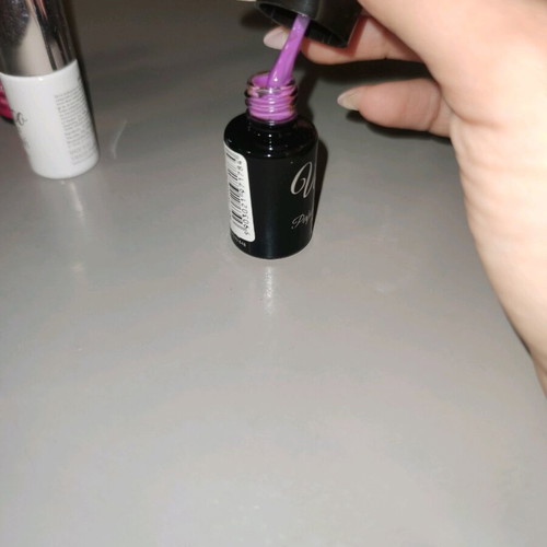 Semi-permanent nail polishes like new, set with Bioshev and Vasco