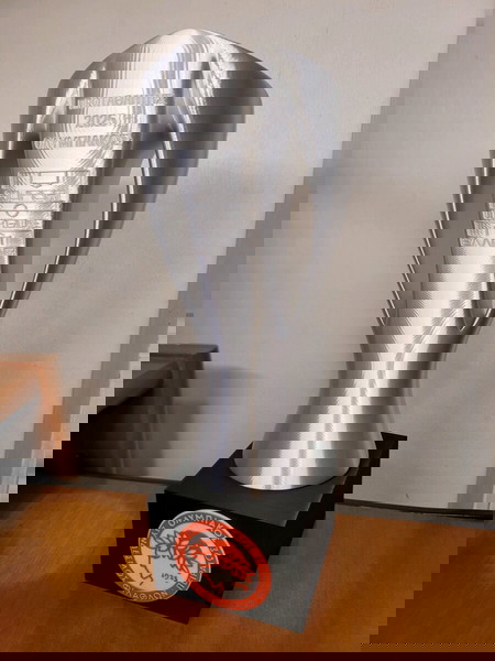 Κύπελλο Ολυμπιακός Πρωτάθλημα Superleague 2025 μαζί με την βάση του