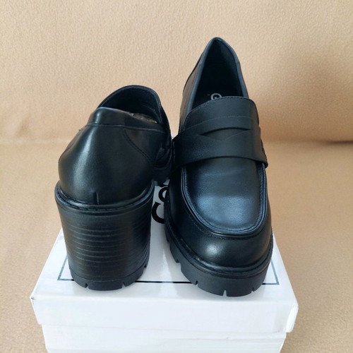 Loafers-style pumps new, size 40, black