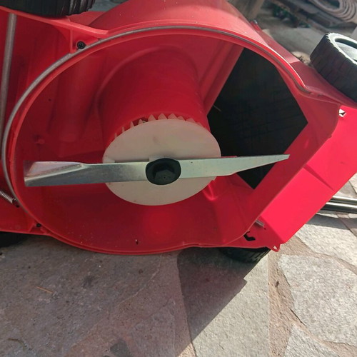 Electric lawn mower 1000watt new