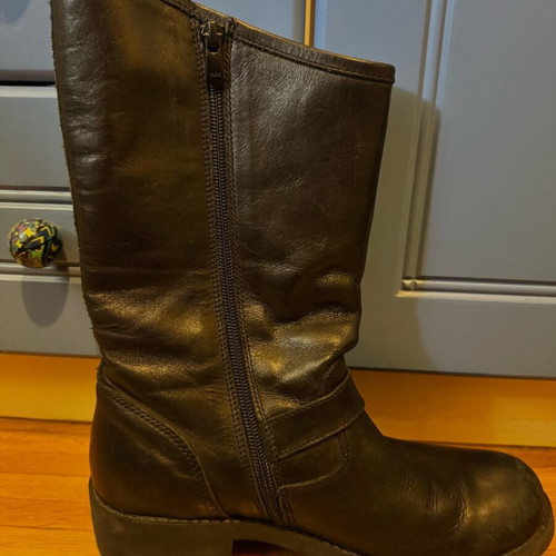 Robinson leather boots size 38 like new, black