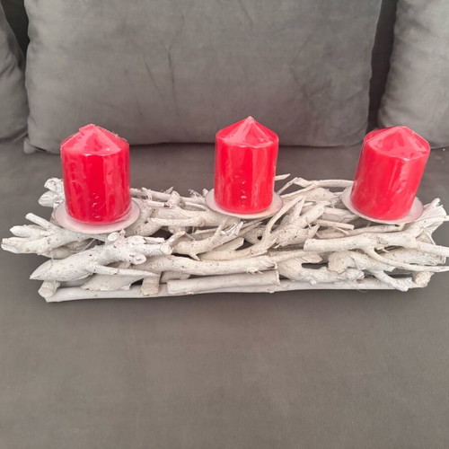 Wooden decorative candle holder like new with included candles