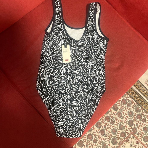 Levi‘s fitness bodysuit new, black and white, Small