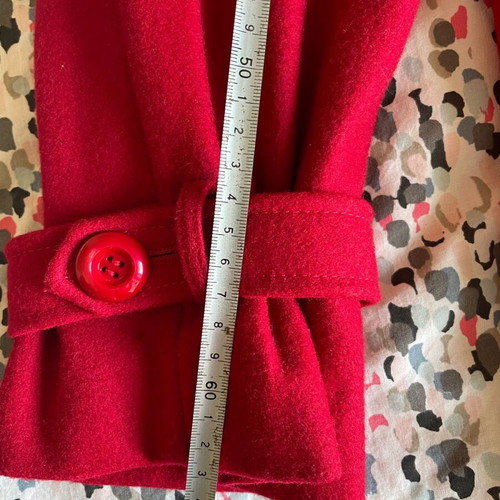 Guess medium red coat like new