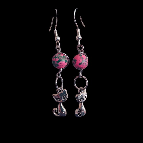 Handmade cat earrings new with colorful beads