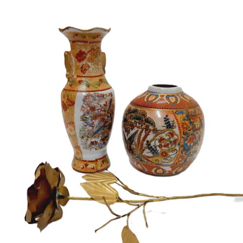 Chinese porcelain vases vintage set with brass rose like new