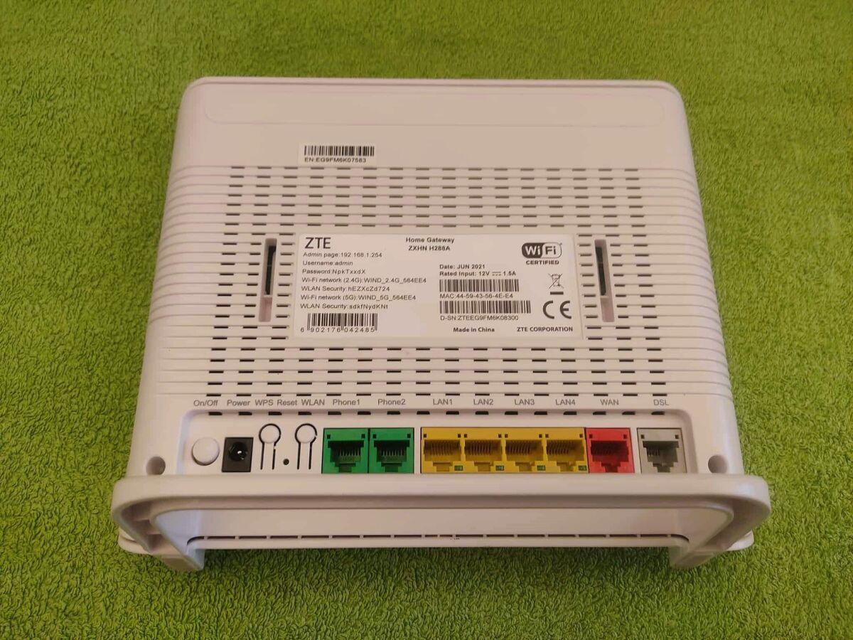 Wi-Fiルーター Router ZTE ZXHN H288A Dual-band Wi-Fi 5… - € 9,00 - Vendora.cy