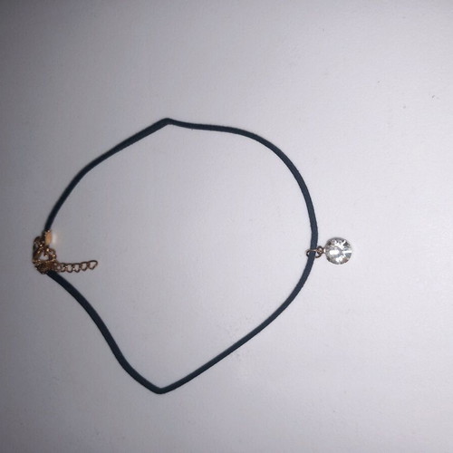 Women's choker like new