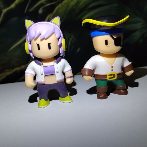 Stumble Guys figures Pirate Seadog (S3) & Streamer Sophia (S2)