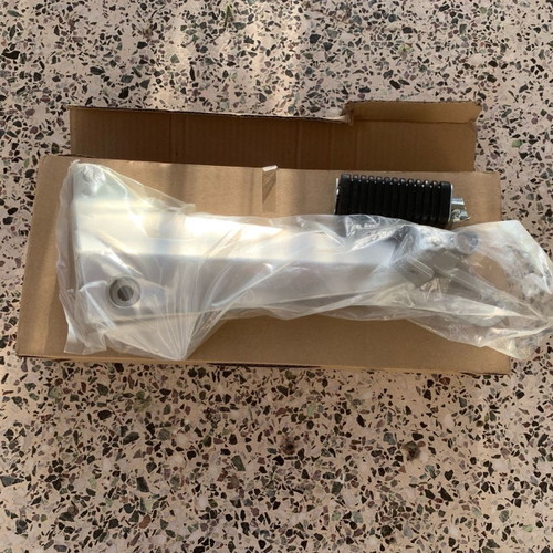 Honda Innova Left Passenger Footrest new with mat