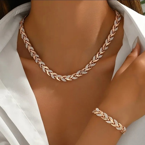 Elegant jewelry set necklace and bracelet new, rose gold