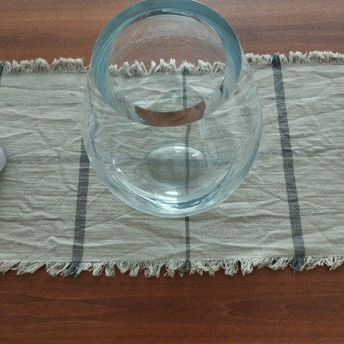 Decorative vase like new for dining room