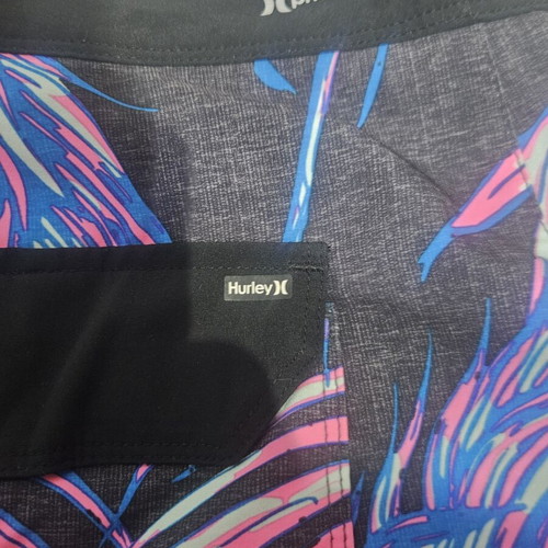 Hurley Phantom swim shorts like new, size XL, multicolor