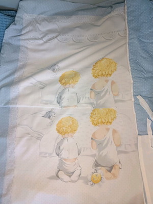 Baby crib sheets like new