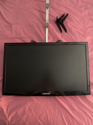 Samsung HDTV Monitor 23" LT23B350 like new