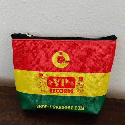 Wallet new for coins and credit cards with zipper